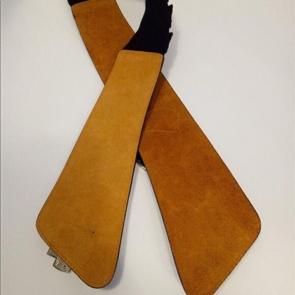 Women’s Adjustable Wide Snake Pattern Leather Belt - Picture 9 of 12